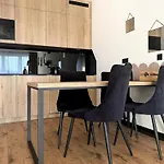Rodzinne Szyndzielnia - 2 Sypialnie&balkon&góry&parking Apartamento Bielsko-Biala