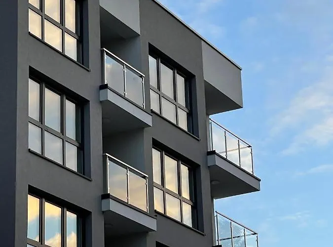 Lägenhet Szyndzielnia Rodzinne - 2 Sypialnie & Balkon & Gory & Parking - Twoja Baza Wypadowa Na Szlaki I W Gory - Family Space & Base Bielsko-Biała